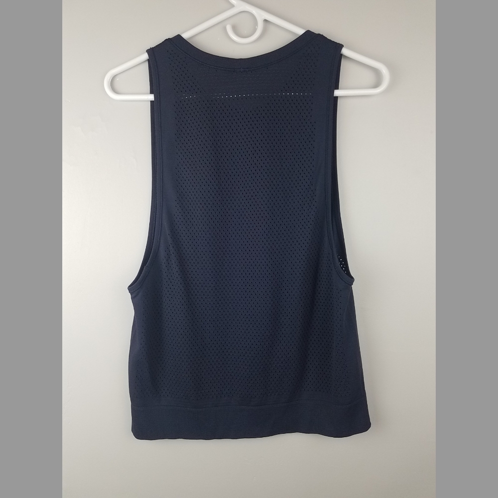 Lululemon Top - Picture 2 of 6
